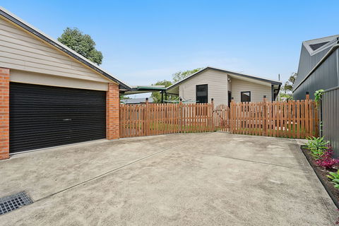 Newcastle Short Stay Apartments - Glebe Road Adamstown - Holiday Great Ocean Road 0