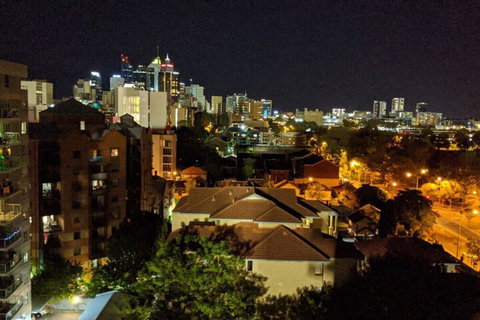 Stunning Two-storey Apartment In Perth's CBD - Holiday Great Ocean Road 3