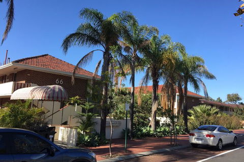 B6 Cafes & Restaurants Close To UWA - Holiday Great Ocean Road 5