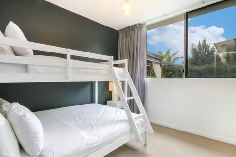 Spacious 2 Bedroom Apartment In Ascot With Large Private Garden - Holiday Great Ocean Road 1