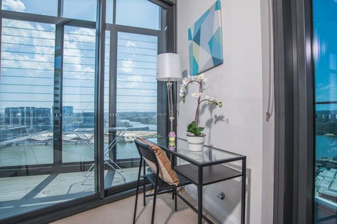 Panoramic Water View APT @rhodes - Holiday Great Ocean Road 4
