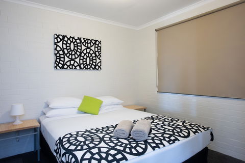 Geraldton's Ocean West - Holiday Great Ocean Road 5