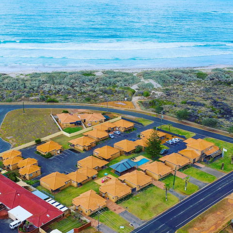 Geraldton's Ocean West - Holiday Great Ocean Road 0