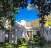 Wisteria Cottage on the Lagoon / Beach - Holiday Great Ocean Road