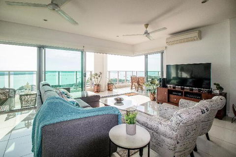 ZEN By THE WATER Darwins Premier Family Retreat - Holiday Great Ocean Road 6