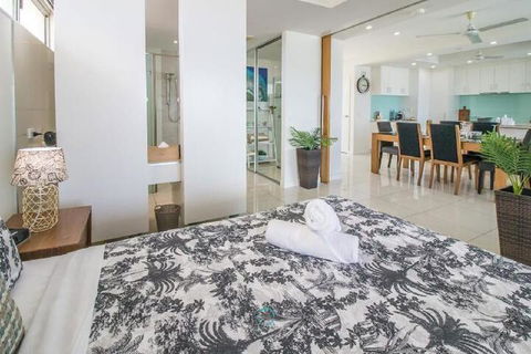 ZEN By THE WATER Darwins Premier Family Retreat - Holiday Great Ocean Road 5