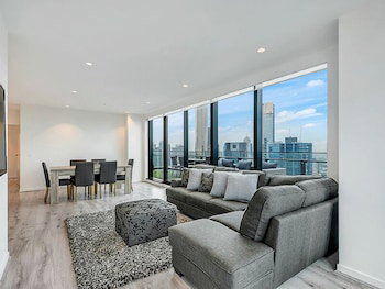 MJ Shortstay Apartments - Platinum Tower - Holiday Great Ocean Road 4