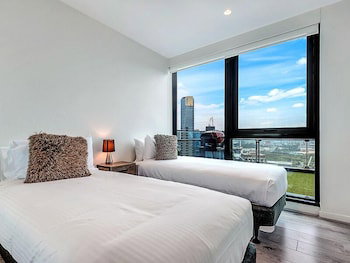 MJ Shortstay Apartments - Platinum Tower - Holiday Great Ocean Road 3