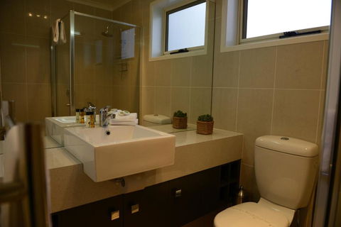 Skyline Best Executive Bendigo CBD Accommodation 2020 21 - Holiday Great Ocean Road 1