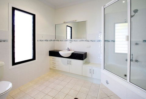 Hideaway Retreat Beach House With Pool - Holiday Great Ocean Road 5