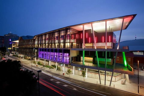 SKY Heart Of BNE City 2bed APT Pool& Gym Qbn222-18 - Holiday Great Ocean Road 1