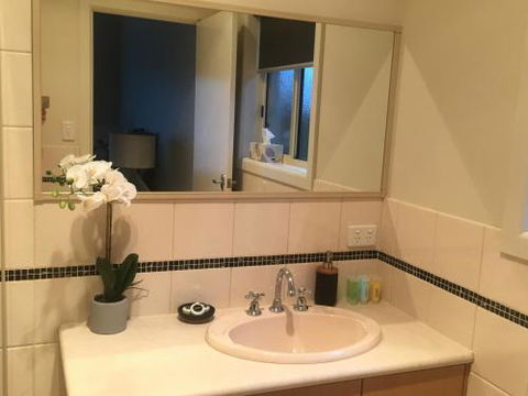 Apartment 229 Mount Gambier - Holiday Great Ocean Road 2