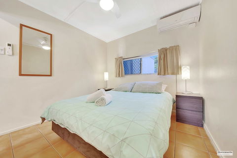 Driftwood On The Beach - Holiday Great Ocean Road 5