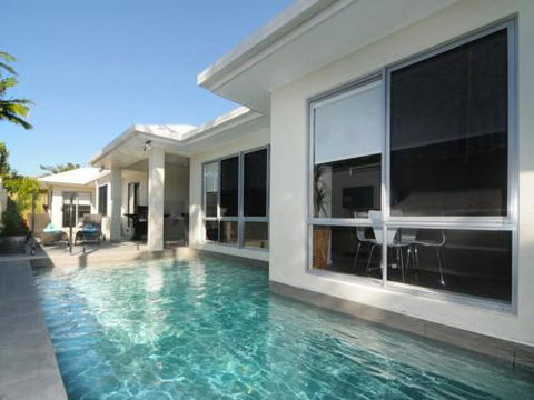 BEACH RETREAT At PALM COVE - Holiday Great Ocean Road 6