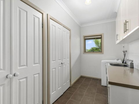 THE LOCH SURFSIDE WIFI NETFLIX PET FRIENDLY (OUTSIDE ONLY) - Holiday Great Ocean Road 3