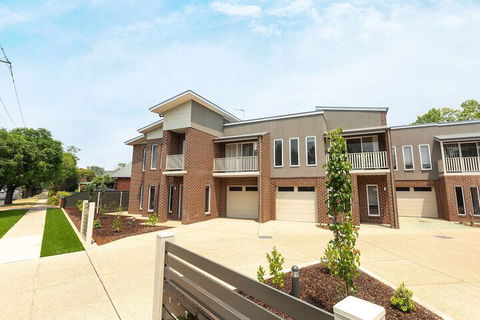 Wagga Apartments 3 - Holiday Great Ocean Road 0