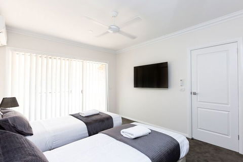 Wagga Apartments 4 - Holiday Great Ocean Road 2