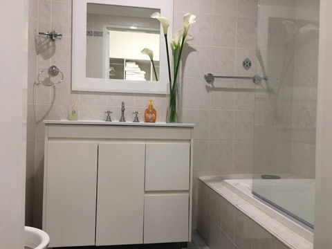 Urban Escape Parramatta - Holiday Great Ocean Road 1