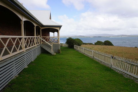 Low Head Pilot Station - Holiday Great Ocean Road 3