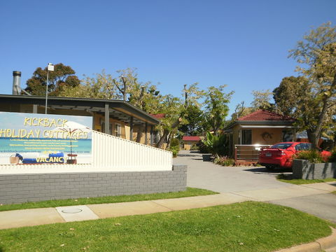 Kickback Cottages - Holiday Great Ocean Road 0