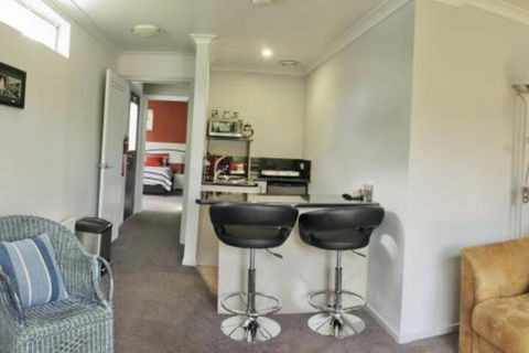 Ulverstone River Retreat - Holiday Great Ocean Road 4
