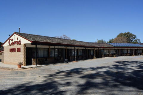 Civic Motor Inn - Holiday Great Ocean Road 1