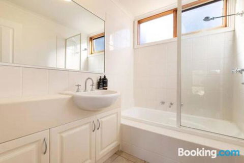 Acqua Vista Water View Fireplace Walk To Beach - Holiday Great Ocean Road 1