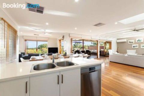 Acqua Vista Water View Fireplace Walk To Beach - Holiday Great Ocean Road 2
