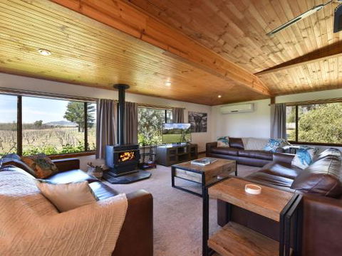 Soldiers Cottage Picturebook Vineyard Home - Holiday Great Ocean Road 5