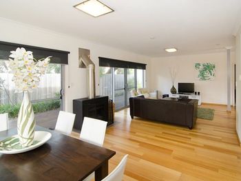 Waterside No 9 Blackwood Retreat - Holiday Great Ocean Road 4