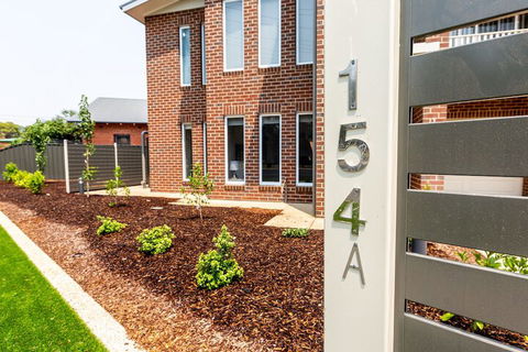 Wagga Apartments 1 - Holiday Great Ocean Road 0