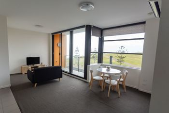 Watt Street 1 BR Apartment W Ocean Views - Holiday Great Ocean Road 4