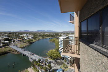 Holiday Inn Townsville - Holiday Great Ocean Road 3