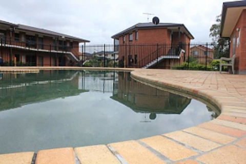 Hunts Hotel Liverpool - Holiday Great Ocean Road 2