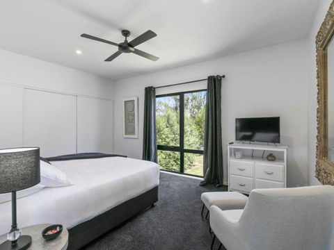 Campania Spa Suite 3 - Holiday Great Ocean Road 5