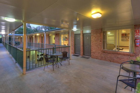 Bent Street Motor Inn - Holiday Great Ocean Road 5