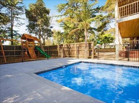 Phillip Island Accommodation - Holiday Great Ocean Road 4