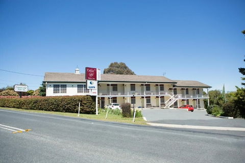 Colonial Lodge Motor Inn Yass - Holiday Great Ocean Road 0