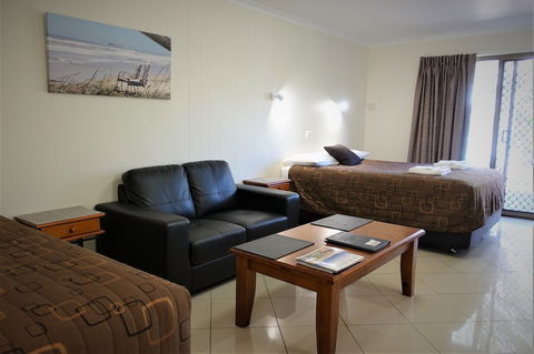 Pacific Palms Motor Inn - Holiday Great Ocean Road 2