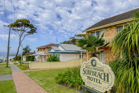 Mollymook Surfbeach Motel And Apartments - Holiday Great Ocean Road 0