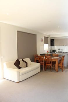 Central Shepparton Apartments - Holiday Great Ocean Road 0