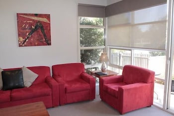 Central Shepparton Apartments - Holiday Great Ocean Road 6