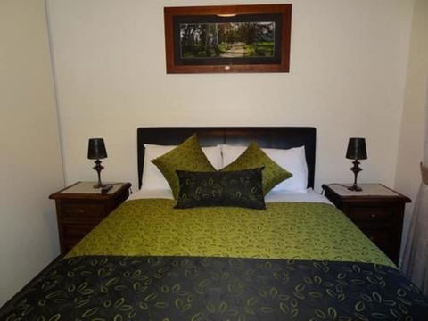 Hahndorf Oak Tree Cottages - Holiday Great Ocean Road 1