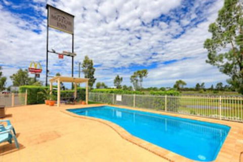 Country Roads Motor Inn Goondiwindi - Holiday Great Ocean Road 0