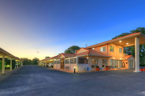 Country Roads Motor Inn Goondiwindi - Holiday Great Ocean Road 1