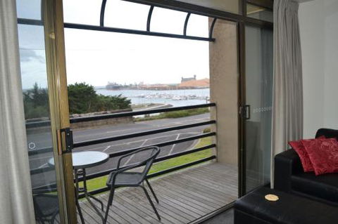 Accommodation Portland Victoria - Holiday Great Ocean Road 3