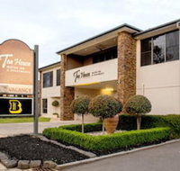 Tea House Motor Inn