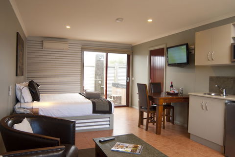 Bairnsdale Motel - Holiday Great Ocean Road 2