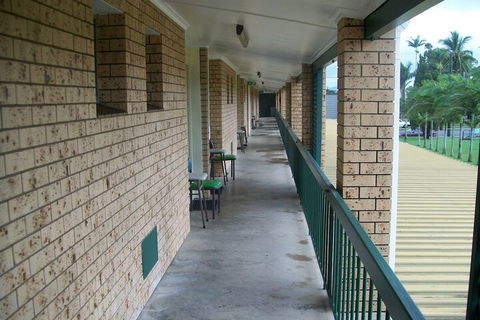 Sun Plaza Motel Mackay - Holiday Great Ocean Road 3