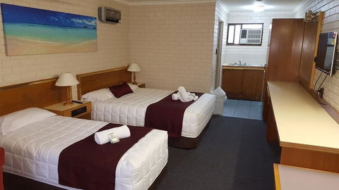 Tabourie Lake Motel - Holiday Great Ocean Road 4
